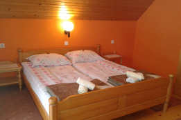 Apartmaji Sobe Žnidar >> apartma 2