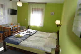 Apartmaji Sobe Žnidar >> soba 1